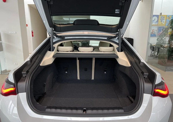 BMW i4 cena 323500 przebieg: 10, rok produkcji 2023 z Biała Rawska małe 277